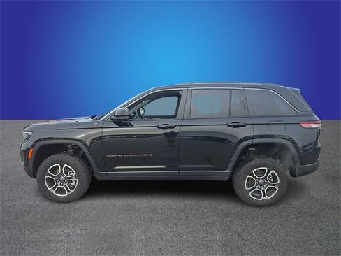 Used 2022 Jeep Grand Cherokee Trailhawk image 7