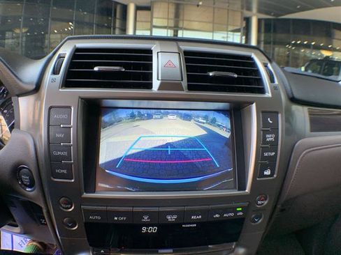 Used 2019 Lexus GX 460 Premium image 17