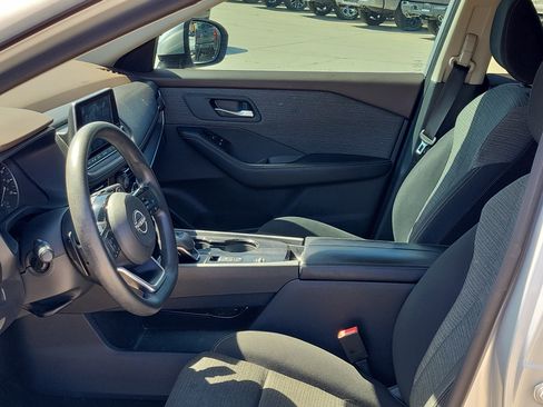 Used 2023 Nissan Rogue SV FWD image 21