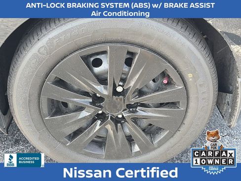 Certified 2025 Nissan Sentra S FWD image 9