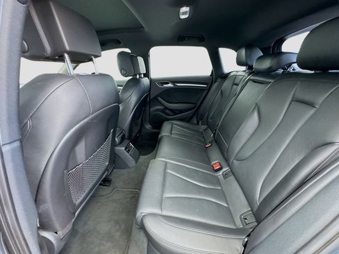 Used 2018 Audi A3 e-tron Premium image 16