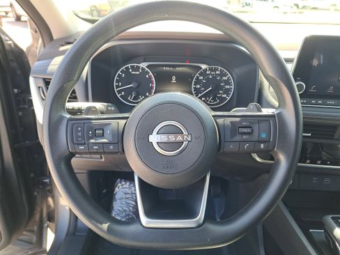 Certified 2023 Nissan Rogue SV image 22