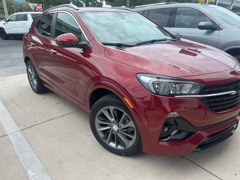 Used 2022 Buick Encore GX Select w/ Sport Touring Package FWD image 2