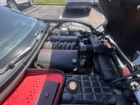 Used 2004 Chevrolet Corvette Convertible w/ Preferred Equipment Group RWD image 13
