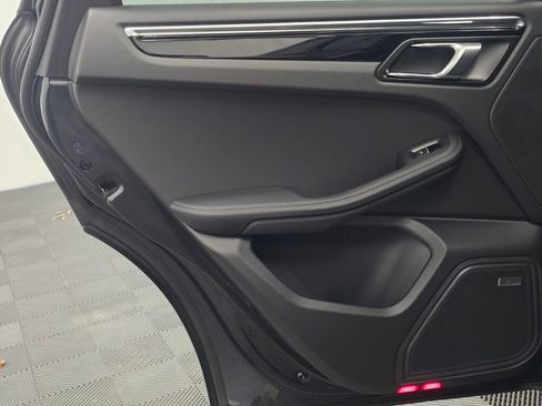 New 2026 Porsche Macan Turbo image 21