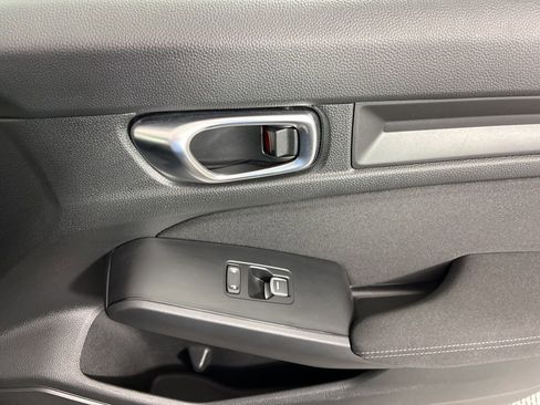 Used 2025 Honda Civic Sport image 19