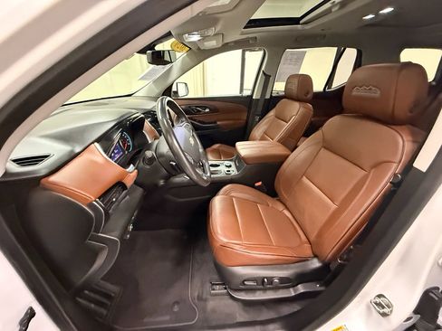 Used 2020 Chevrolet Traverse High Country AWD/4WD image 30