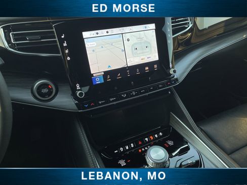 Used 2023 Jeep Wagoneer Series III w/ Premium Group I image 13