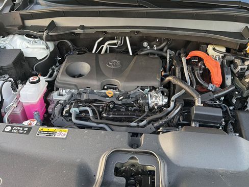 Certified 2025 Toyota Grand Highlander AWD Hybrid image 35