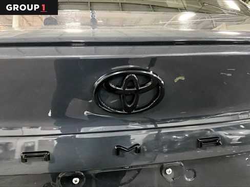 Used 2025 Toyota Camry SE w/ Convenience Package AWD/4WD image 31