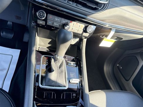 New 2026 Jeep Compass Limited w/ Sun, Sound & Navigation Group image 20