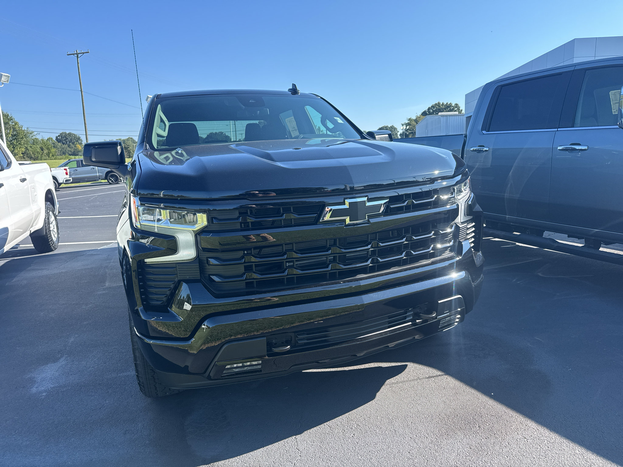 New 2026 Chevrolet Silverado 1500 RST w/ RST Select Package AWD/4WD image 2
