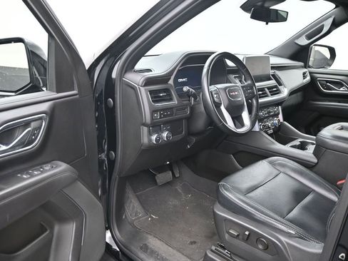 Used 2023 GMC Yukon SLE w/ Gmc Pro Safety Plus Package image 10