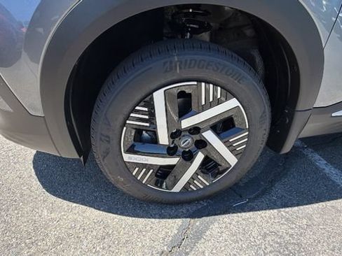 New 2026 Nissan Kicks SV FWD image 10