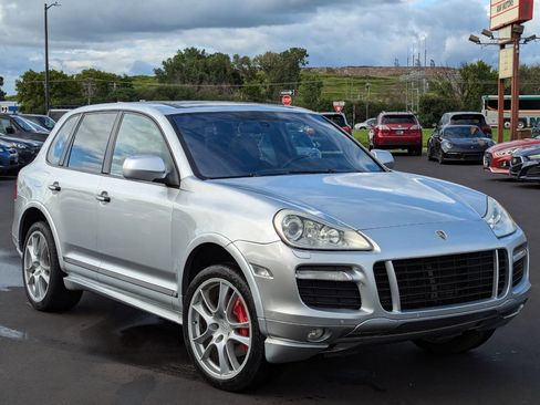 Used 2009 Porsche Cayenne GTS image 28