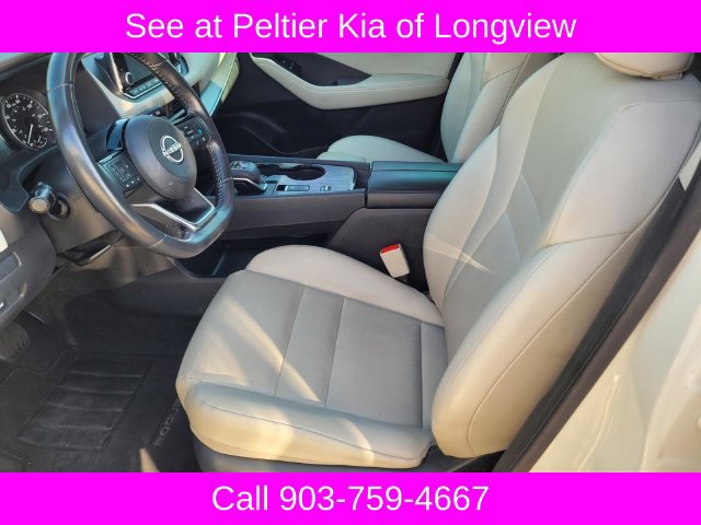 Used 2023 Nissan Rogue SV w/ SV Premium B Package FWD image 14