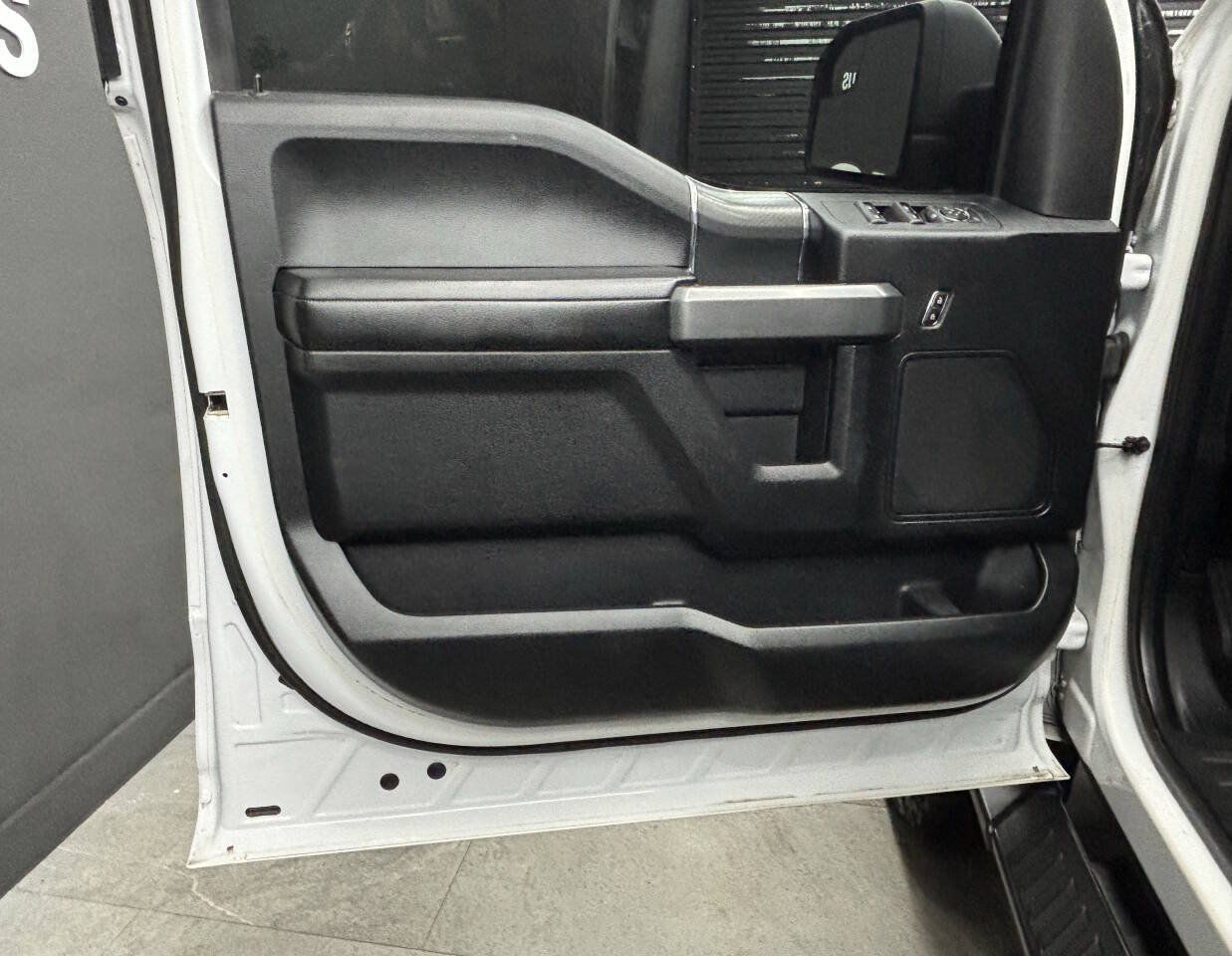 Used 2018 Ford F150 XLT w/ Equipment Group 302A Luxury RWD image 17