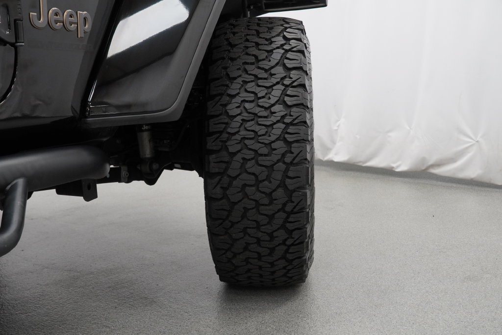 Certified 2023 Jeep Wrangler Unlimited Rubicon 392 w/ Trailer Tow Package AWD/4WD image 21