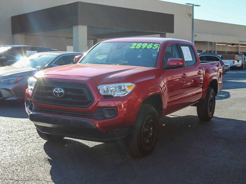 Used 2022 Toyota Tacoma SR image 3