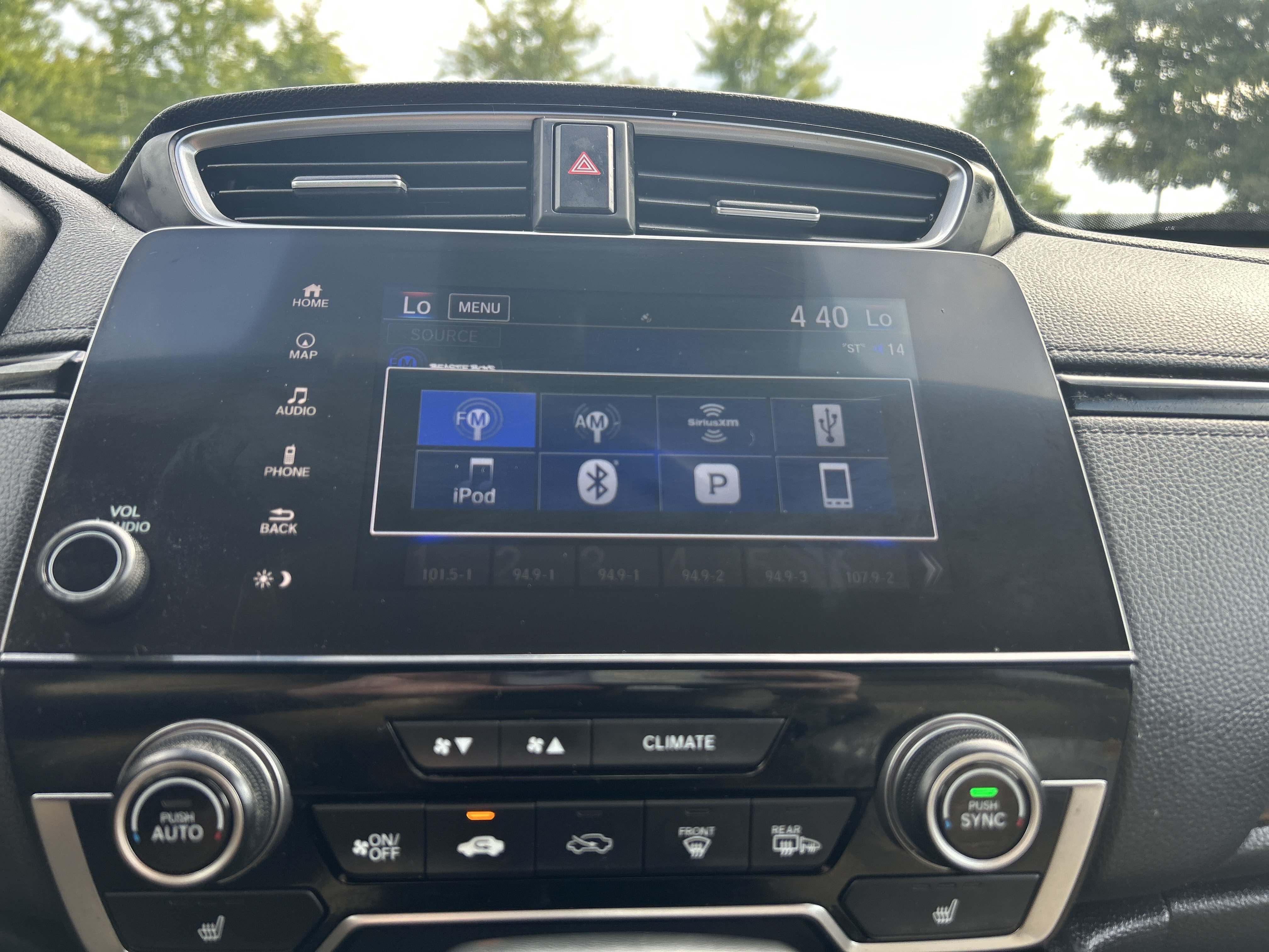 Used 2018 Honda CR-V Touring image 14