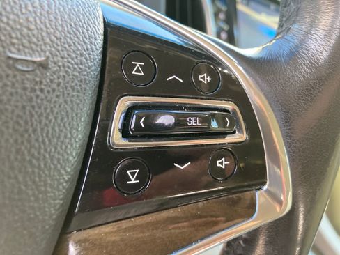 Used 2019 Cadillac Escalade Luxury w/ LPO, Radiant Package AWD/4WD image 40