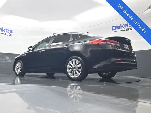 Used 2018 Kia Optima LX w/ 17" Alloy Wheels Package FWD image 41