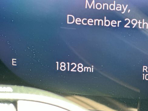 Used 2024 Buick Envision Preferred image 14