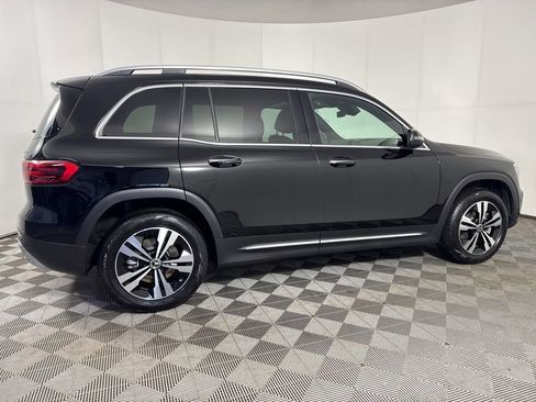 Used 2025 Mercedes-Benz GLB 250 4MATIC image 7