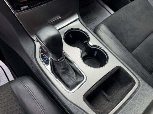 Used 2020 Jeep Grand Cherokee Altitude image 22