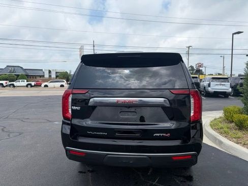 Used 2024 GMC Yukon AT4 w/ AT4 Premium Package AWD/4WD image 6