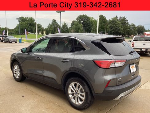 Used 2022 Ford Escape SE FWD image 7