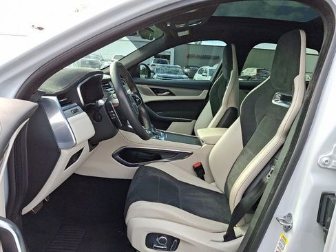 Used 2021 Jaguar F-PACE SVR image 16