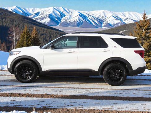 Certified 2023 Ford Explorer Timberline w/ Timberline Technology Package image 3