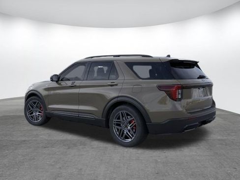 New 2026 Ford Explorer ST-Line w/ ST-Line Street Pack image 4