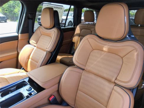 New 2026 Lincoln Aviator Black Label AWD/4WD image 22