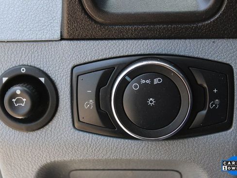 Used 2019 Ford Transit 250 138 image 18