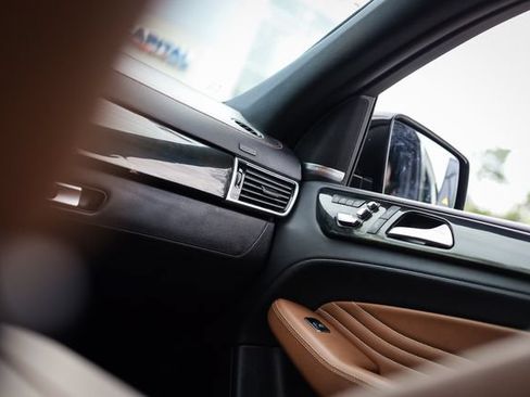 Used 2018 Mercedes-Benz GLE 43 AMG 4MATIC Coupe image 34