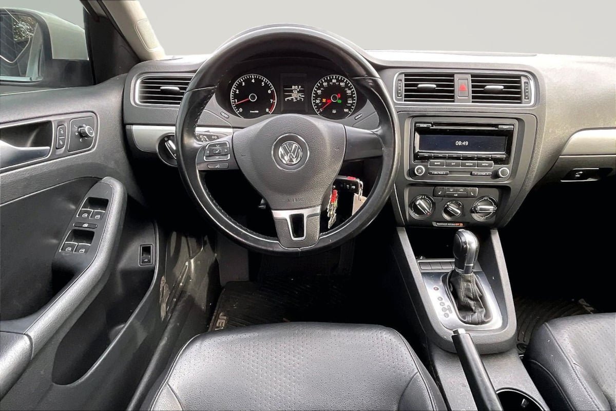 Used 2013 Volkswagen Jetta SE FWD image 5
