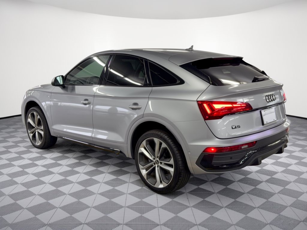 Used 2023 Audi Q5 2.0T Prestige w/ Prestige Package AWD/4WD image 3