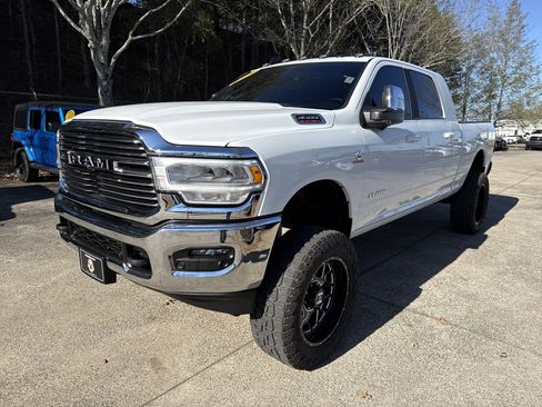 Used 2024 RAM 3500 Laramie w/ Towing Technology Group image 3