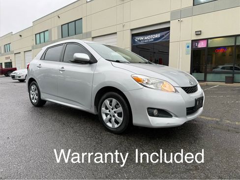 Used 2013 Toyota Matrix S FWD image 1