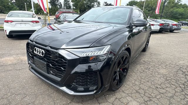 Used 2021 Audi RS Q8 w/ Luxury Package AWD/4WD image 3