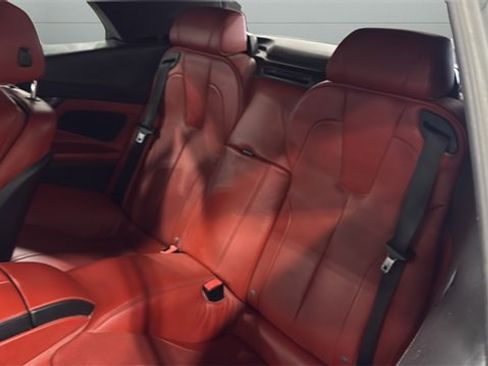 Used 2014 BMW M6 Convertible image 24