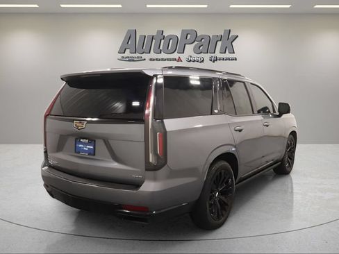 Used 2021 Cadillac Escalade Sport w/ Driver Assist Tech Package AWD/4WD image 9