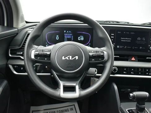 Used 2024 Kia Sportage LX image 21