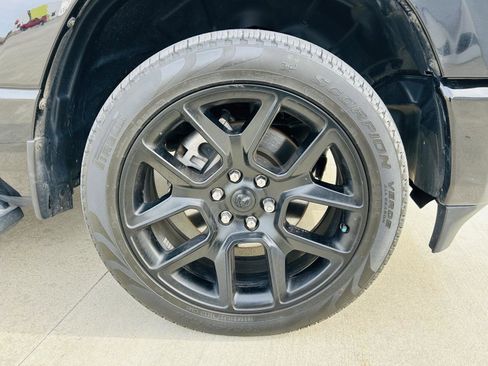 Used 2024 RAM 1500 Laramie image 42