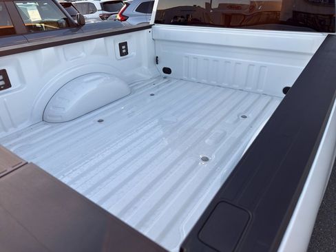 New 2026 Ford F250 Platinum w/ FX4 Off-Road Package image 28