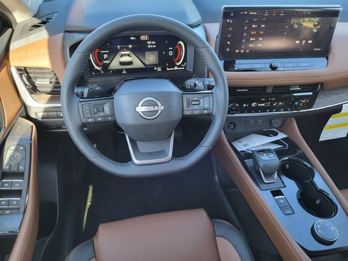 New 2026 Nissan Rogue Platinum w/ Platinum Premium Package image 12