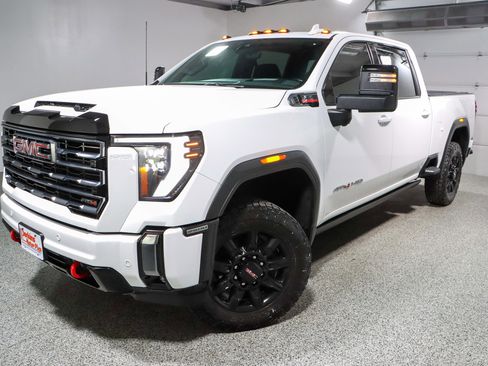 Used 2024 GMC Sierra 2500 AT4 w/ AT4 Premium Plus Package image 35