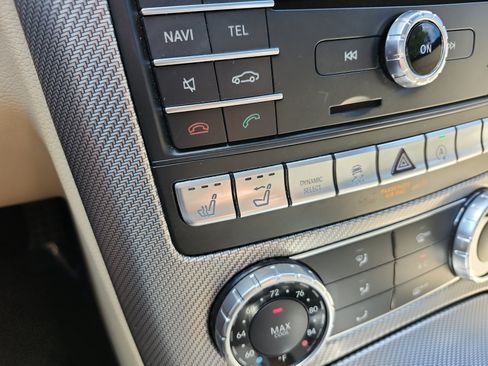 Used 2018 Mercedes-Benz SLC 300 image 22
